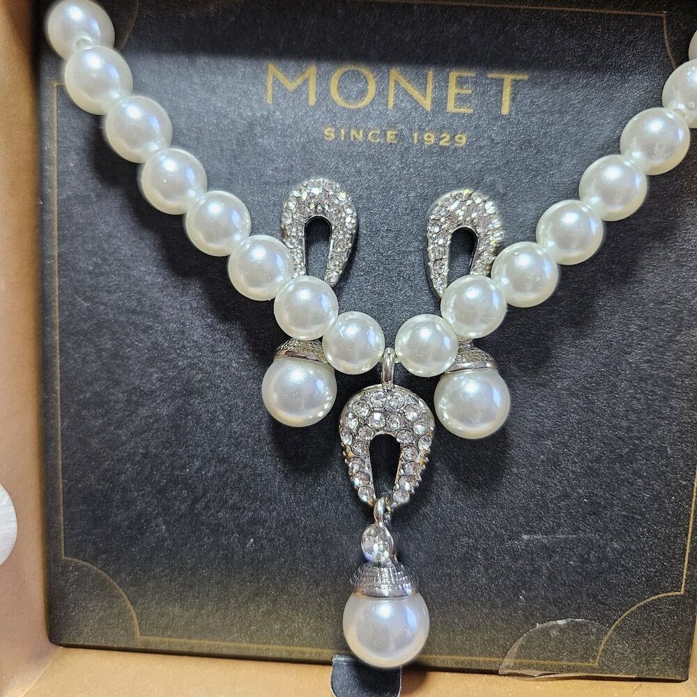 **Last Chance!! Final Sale** Monet Faux Pearl Crystal Necklace Earring Set NIB - Picture 3 of 15